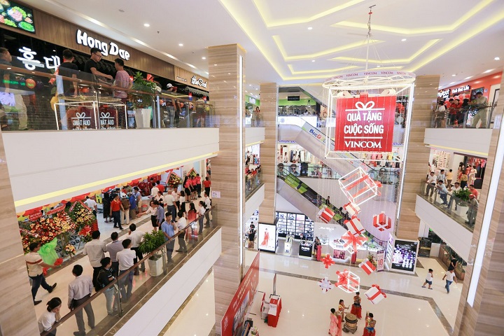 Sử dụng dịch vụ du lịch "Trung tâm thương mại Vincom Plaza Phú Nhuận" tại nền tảng Ong Vò Vẽ Travel