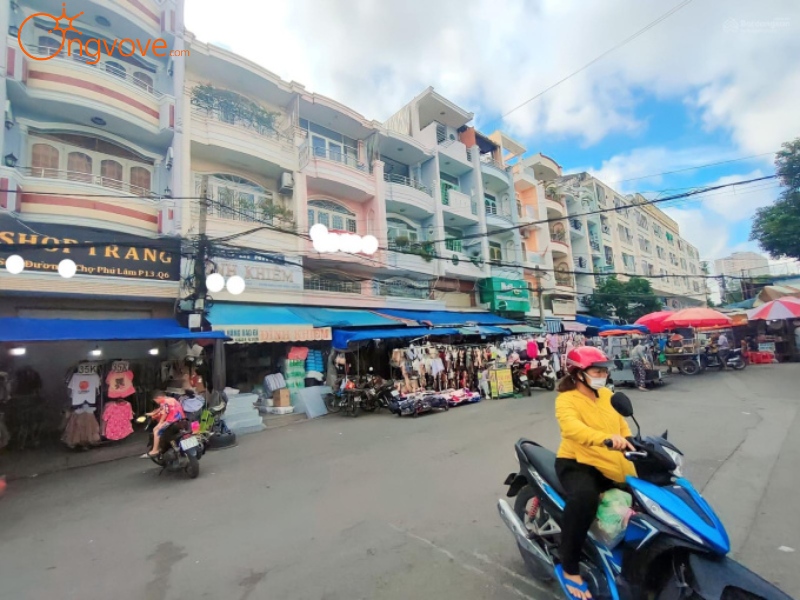 Chợ Phú Lâm Có Gì Hấp Dẫn?