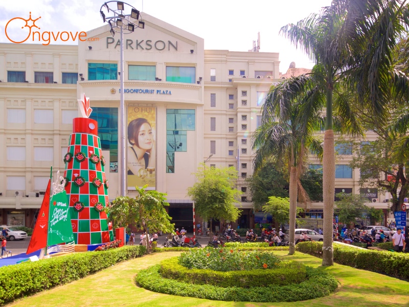 Parkson Hùng Vương có gì chơi?