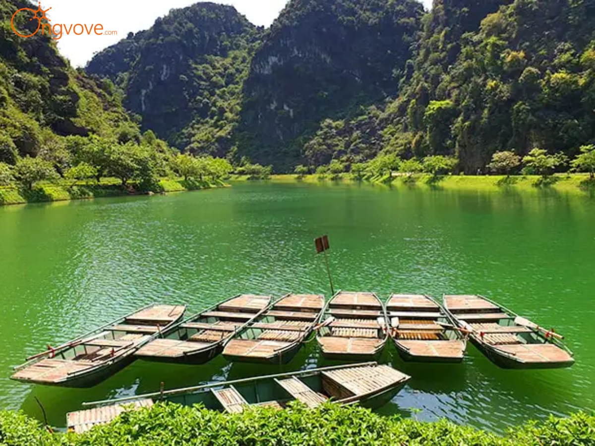 Lựa Chọn Thời Điểm Lý Tưởng Để Tham Quan Động Am Tiên Ninh Bình