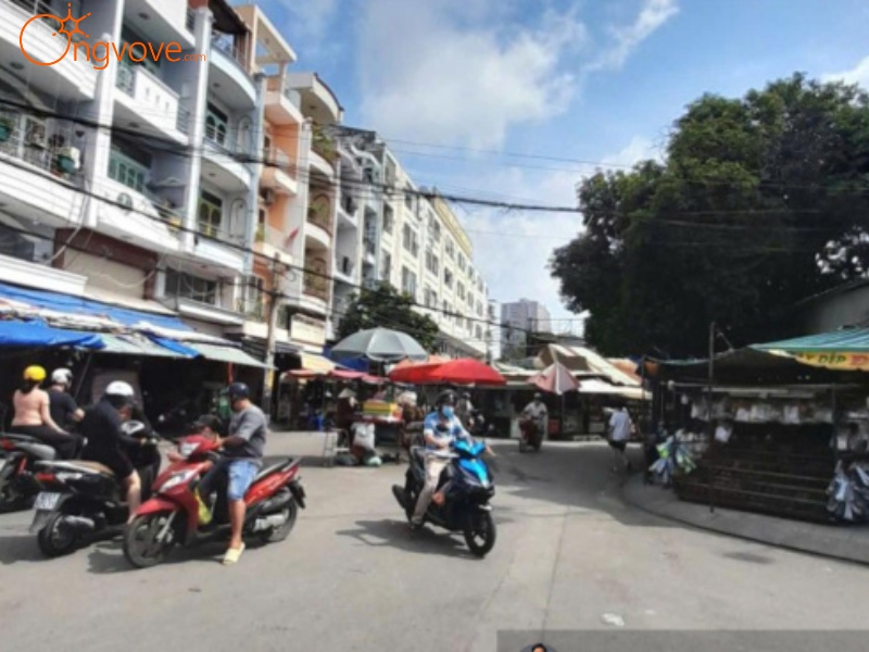 Một Số Lưu Ý Nhỏ Khi Đến Chợ Phú Lâm