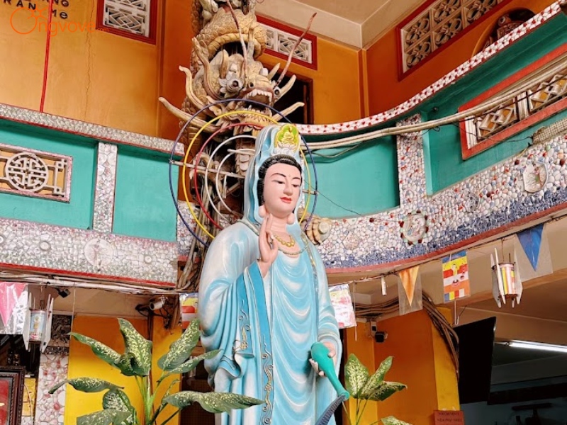 Sử Dụng Dịch Vụ Du Lịch "Chùa An Phú Quận 8" Tại Nền Tảng Ong Vò Vẽ Travel