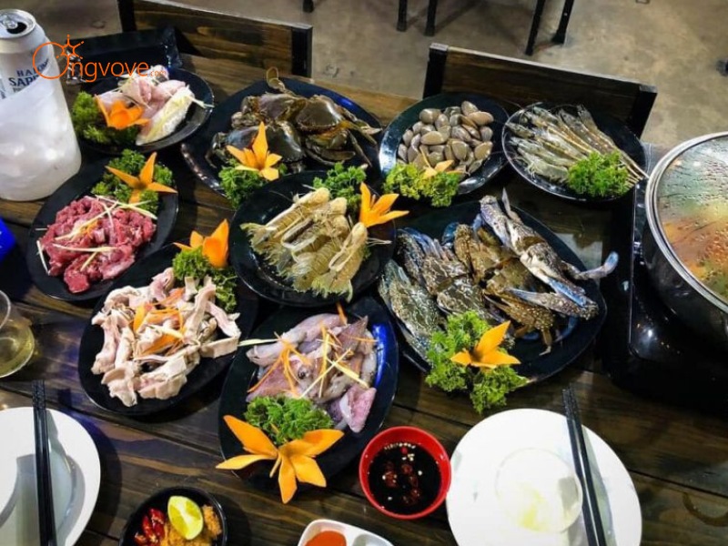 Ẩm Thực Chợ Cái Rồng Quảng Ninh Thiên Đường Của Người Yêu Hải Sản