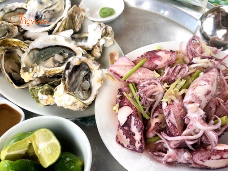 Ẩm Thực Tại Bãi tắm Sơn Hào Quảng Ninh