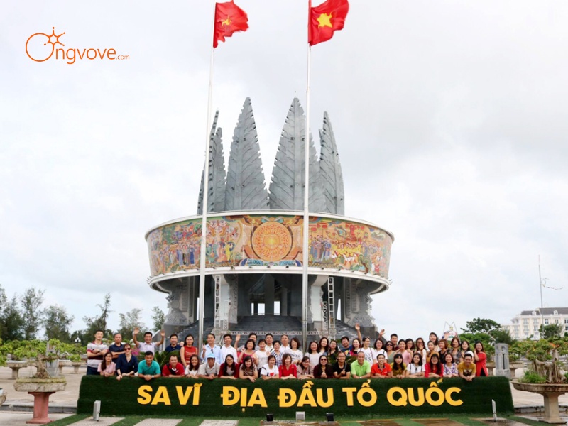 Các Địa Điểm Tham Quan Nổi Tiếng Biểu tượng du lịch Trà Cổ - Bình Ngọc Quảng Ninh.