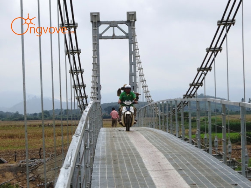 Cuộc sống người dân trước và sau khi có Cầu treo Pắc Phe