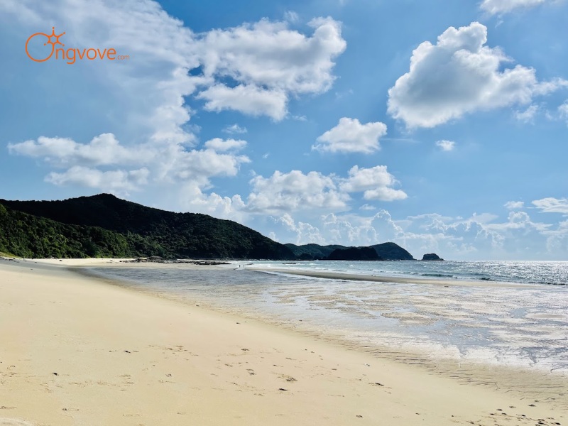 Giới Thiệu Bãi tắm Ba Châu Quảng Ninh