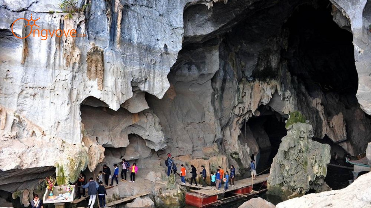 Khám Phá Động Thác Bờ Hòa Bình Tự Túc