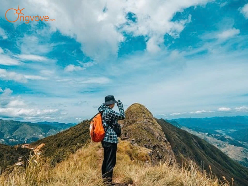 Hướng dẫn di chuyển đến Sống Lạc Đà Tà Xùa Sơn La tự túc