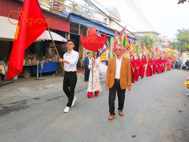 Lễ hội truyền thống tại Đền Gin