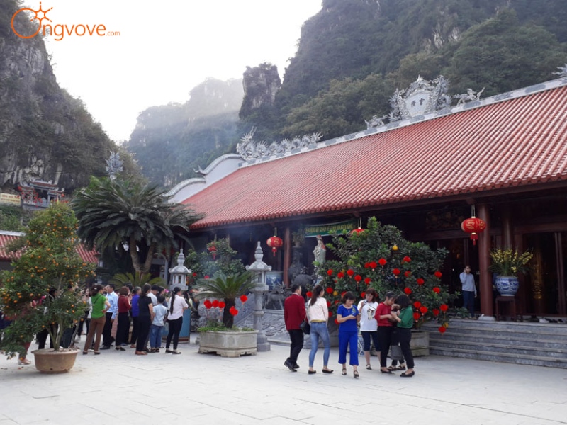 Lưu trú gần Đền Bồng Lai