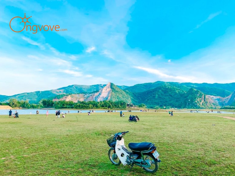 Phương tiện và cách di chuyển đến hồ