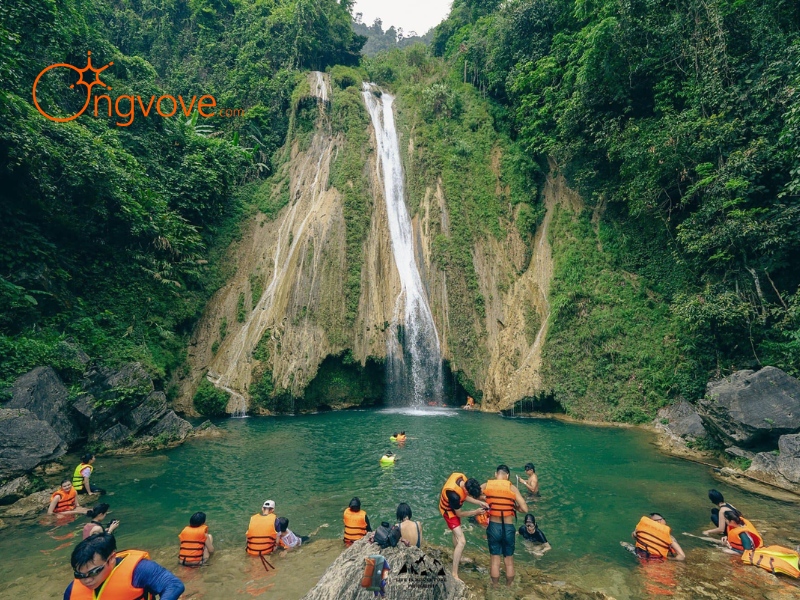 Sử dụng dịch vụ du lịch “Thác Nậm Me Tuyên Quang tự túc” tại nền tảng Ong Vò Vẽ Travel