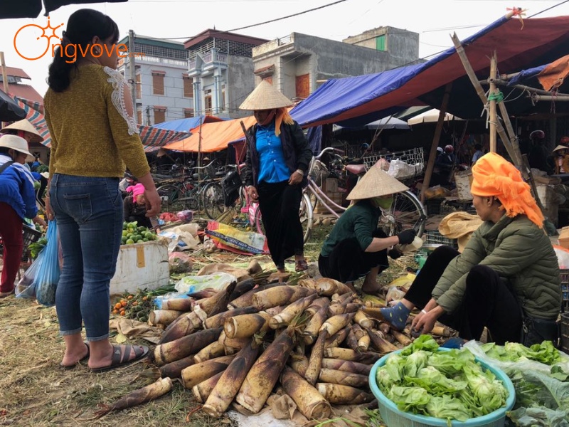 Khám Phá Văn Hóa Và Con Người Tại Chợ Mường Lò