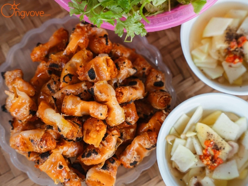 Ẩm Thực Thành nhà Hồ