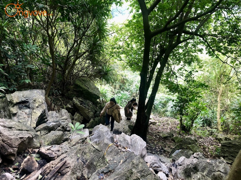 Lưu Ý Khi Hành Hương Tại Động Cửa Buồng Tự Túc