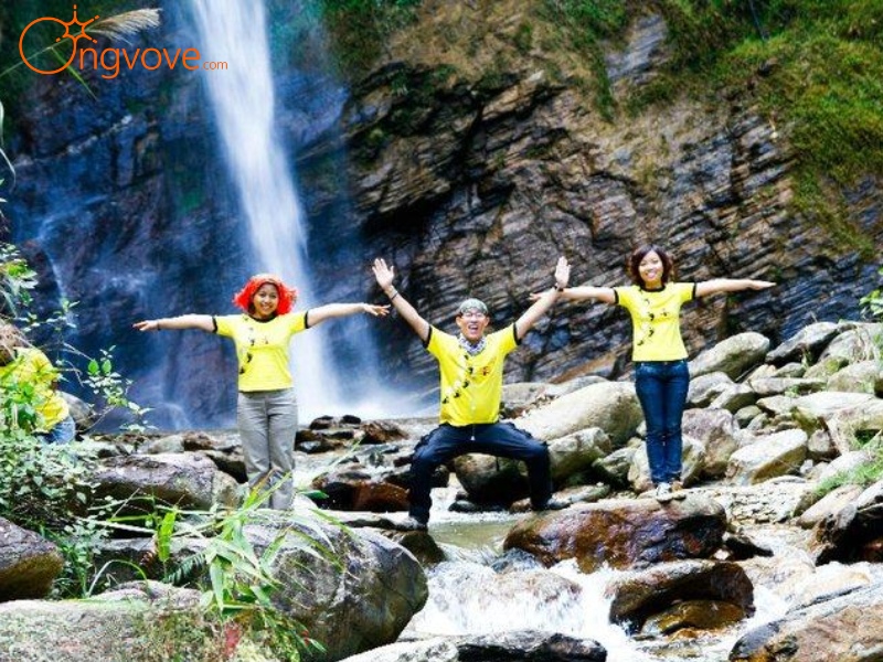 Ong Vò Vẽ Travel Chuyên Cung Cấp Thông Tin Tour, Địa Điểm Du Lịch Tại Thác Háng Tề Chơ Yên Bái tự túc
