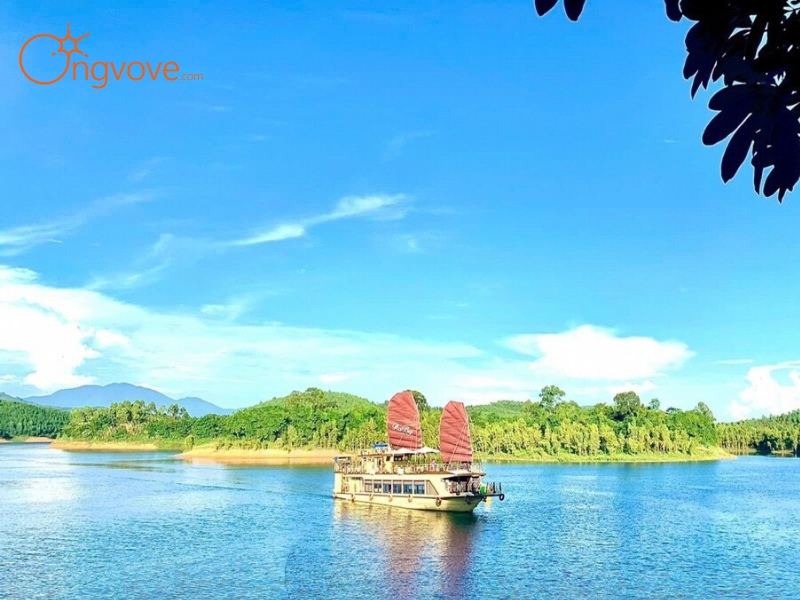 Ong Vò Vẽ Travel cung cấp dịch vụ Khu Du Lịch Sinh Thái Ruby tự túc
