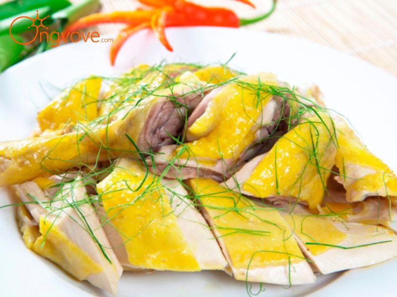 Khám Phá Ẩm Thực Đặc Sắc Tại Thác Mơ Quảng Ninh