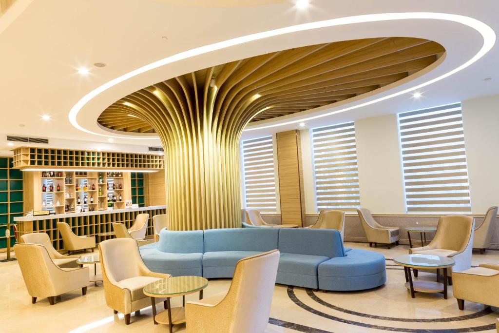 Vị trí – Quy mô – Phân khúc: Mô tả Khách Sạn Mường Thanh Luxury Lạng Sơn trong hệ thống Mường Thanh và vị trí nổi bật của nó.