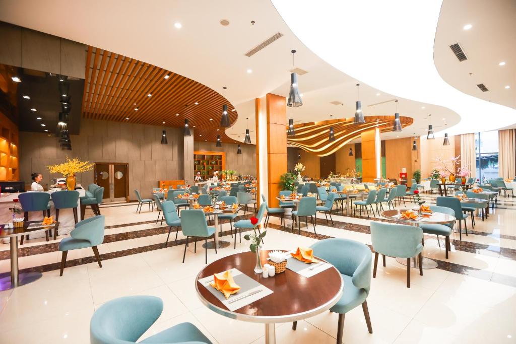Hướng dẫn đặt phòng thông minh – kinh nghiệm săn giá tốt cùng Ong Vò Vẽ Travel.