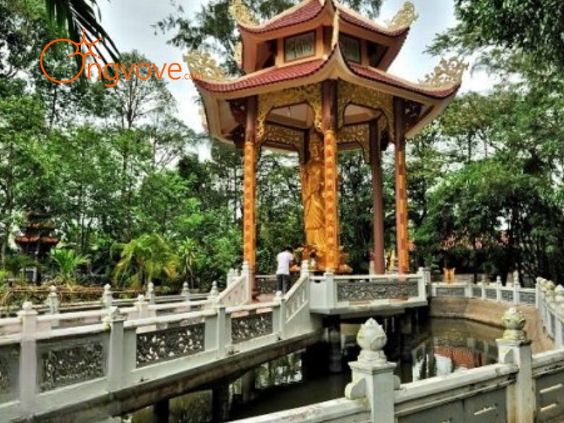 Kiến Trúc Cổ Kính và Kho Tàng Hiện Vật Quý Giá Của Chùa Tôn Thạnh