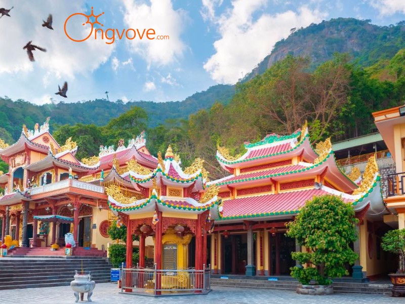 Ong Vò Vẽ Travel - Đơn vị cung cấp chuyến đi Chùa Linh Sơn Tiên Thạch Tự Tây Ninh tự túc cho bạn
