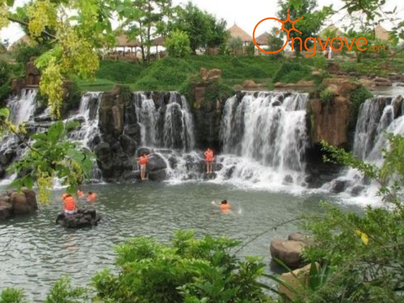 Ăn Gì Khi Đến Thác Giang Điền?