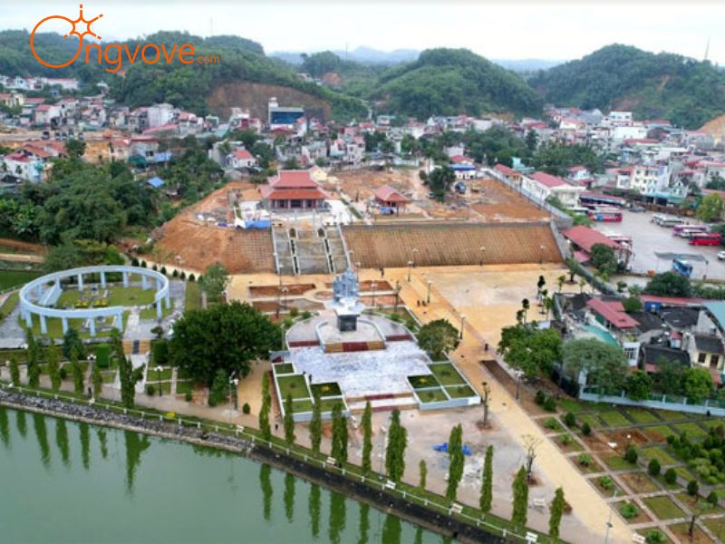 Khu mộ Nguyễn Thái Học và các chiến sĩ khởi nghĩa Yên Bái – Nơi An Nghỉ Vĩnh Hằng và Lời Thề Bất Diệt