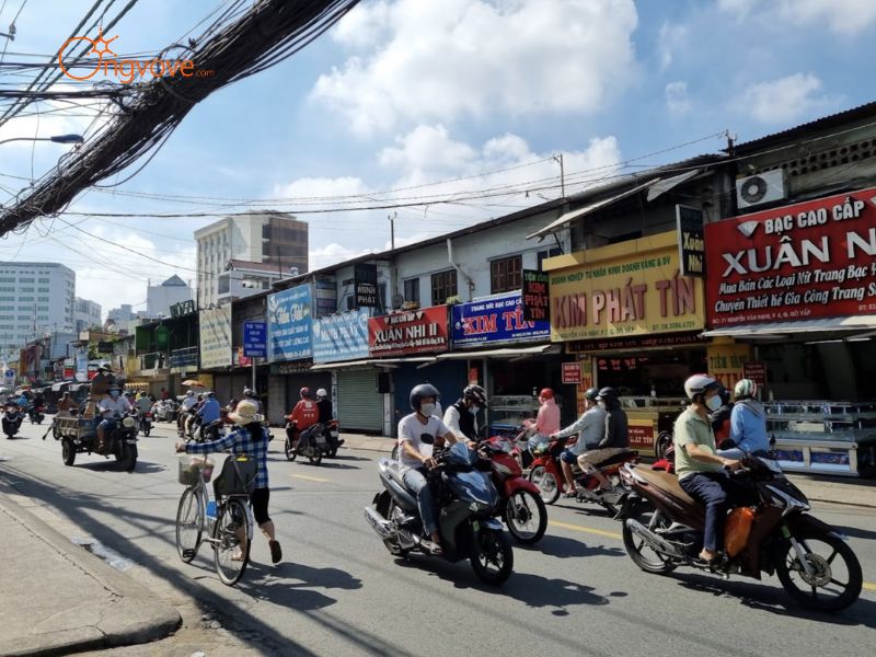Lịch Sử và Giá Trị Văn Hóa: Ký Ức Đô Thị Vùng Ven Sài Gòn