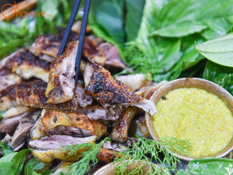 Ẩm Thực Pù Luông: Hương Vị Núi Rừng Độc Đáo