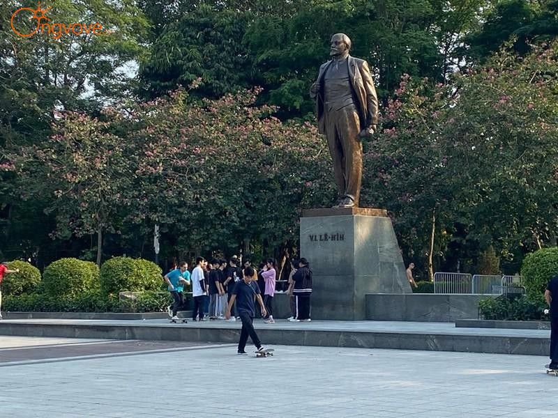 Ý nghĩa và Vai trò của Tượng đài Lenin trong Đời Sống Xã Hội