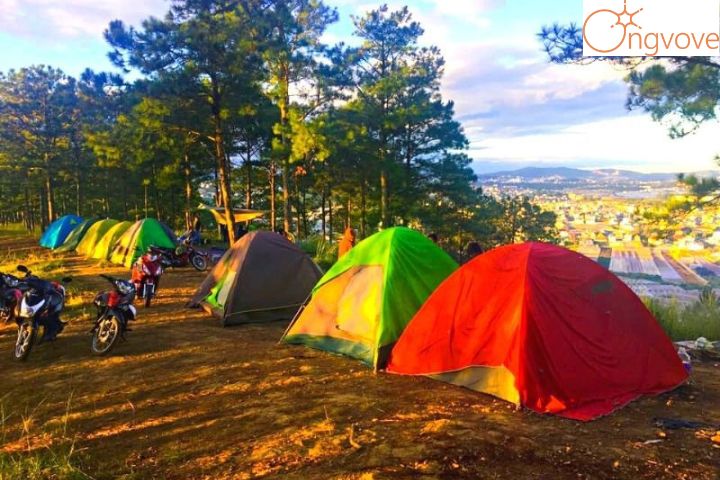 Cắm trại tại đỉnh Hòn Bồ Đà Lạt