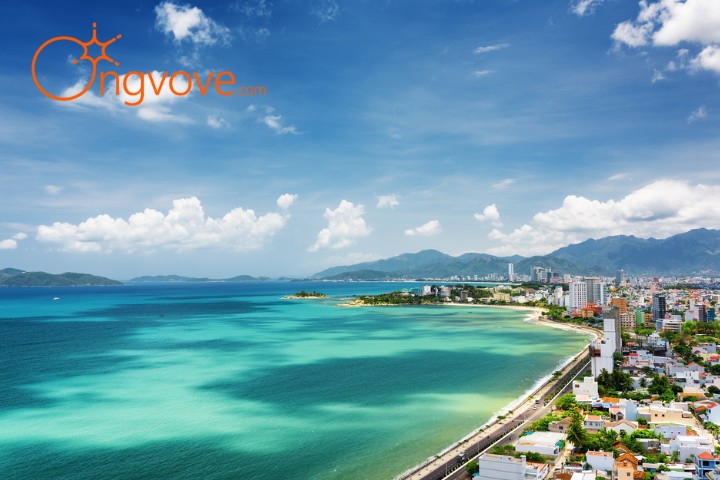 Khám phá bãi biển cùng tour Nha Trang 