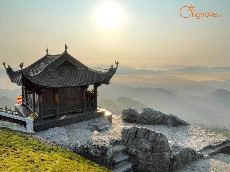 Ong Vò Vẽ Travel Chuyên Cung Cấp Thông Tin Tour, Địa Điểm Du Lịch Tại Đền Thác Gừng Quảng Ninh Tự Túc