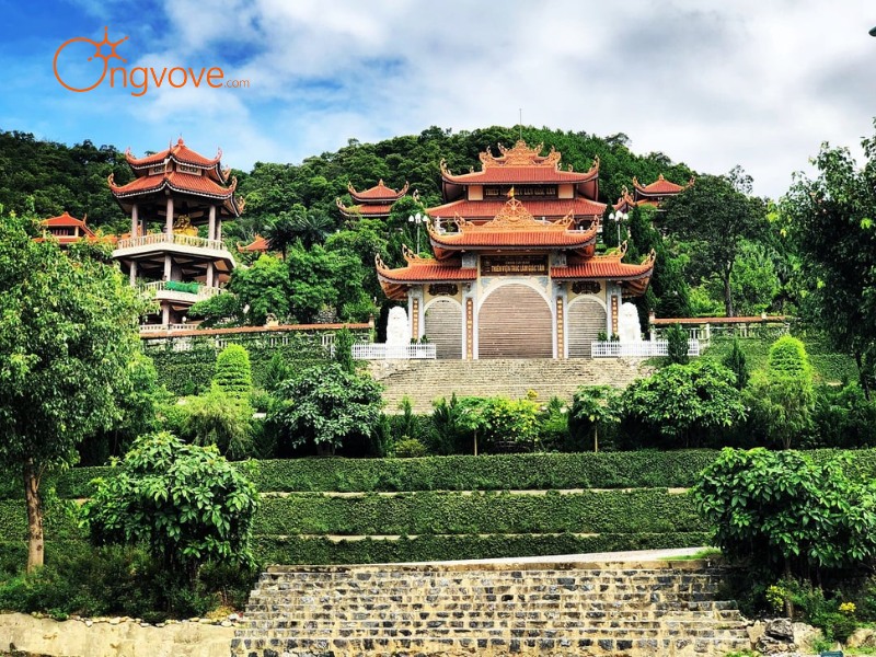Thời Tiết Quảng Ninh và Thời Gian Mở Cửa Chùa Cái Bầu Quảng Ninh 