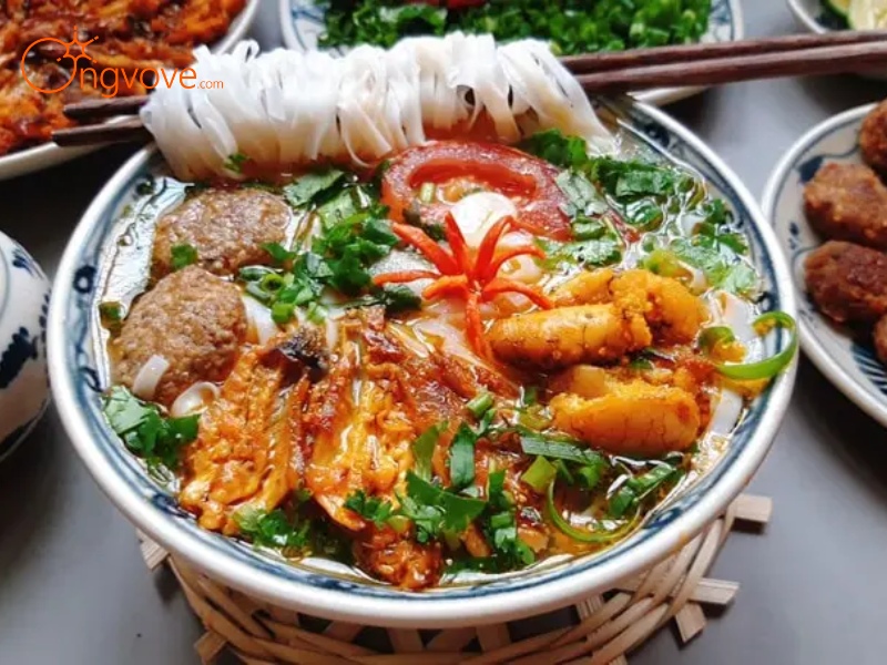 Ẩm Thực Đền Bảo Hà Thái Bình: Hương Vị Quê Hương Đậm Đà