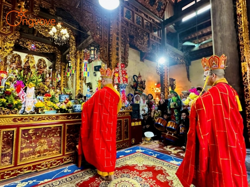 Ong Vò Vẽ Travel Chuyên Cung Cấp Thông Tin Tour, Địa Điểm Du Lịch Tại Đền Thánh Mẫu Thái Bình Tự Túc
