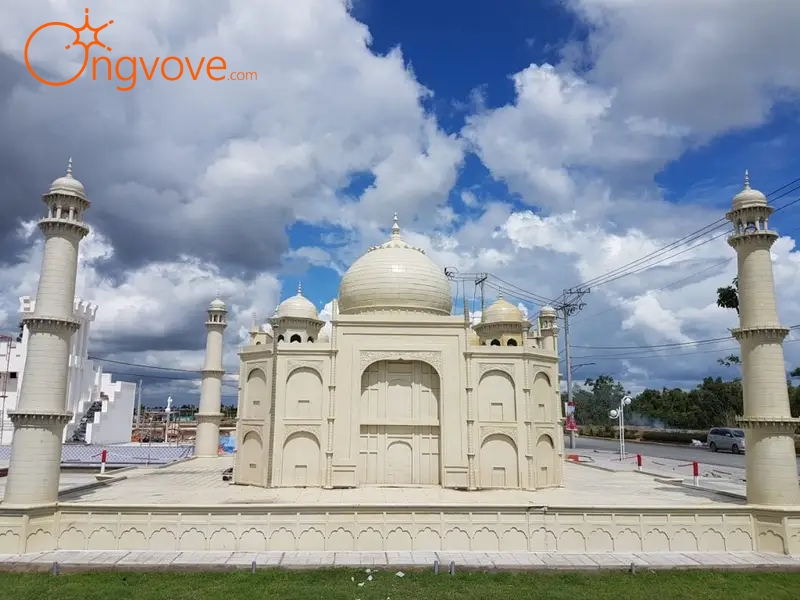 Lăng Taj Mahal - Kiệt tác kiến trúc Ấn Độ