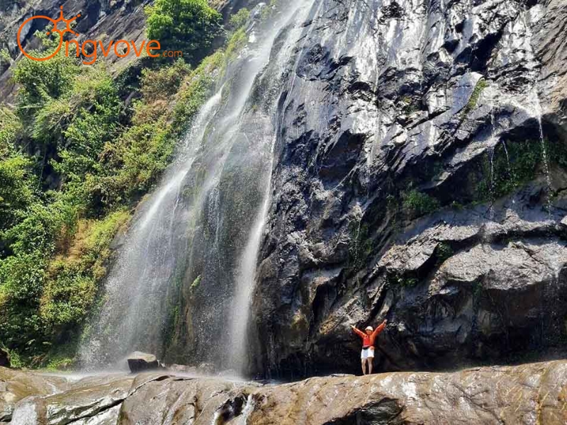 Ong Vò Vẽ Travel Cung Cấp Dịch Vụ Khám Phá Thác Tác Tình Lai Châu Tự Túc