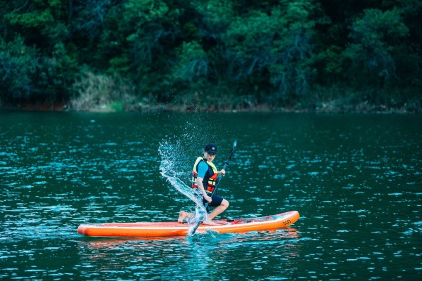 Tour Đà Lạt 1/2N: Chèo SUP Ngắm Lá Phong