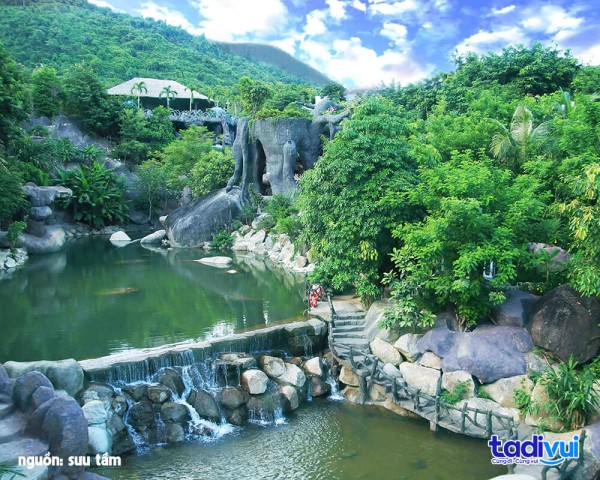 Tour Tắm Suối Khoáng nóng Núi Thần Tài 1 Ngày (ăn trưa )