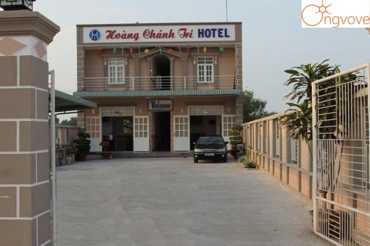 Khách sạn Hoàng Chánh Trí