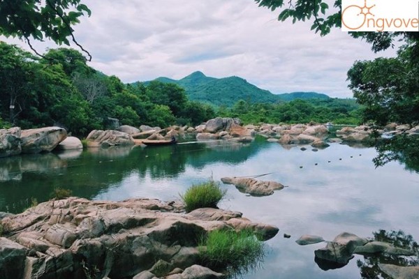 Thuê hướng dẫn viên du lịch Bình Định