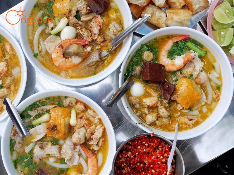 Những lưu ý khi thưởng thức bánh canh Sài Gòn