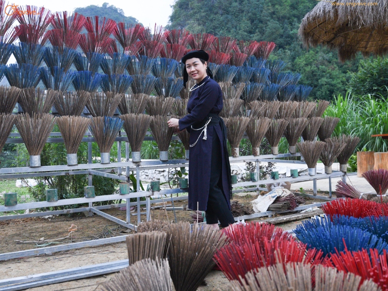Giới Thiệu Địa Điểm Làng Hương Phia Thắp