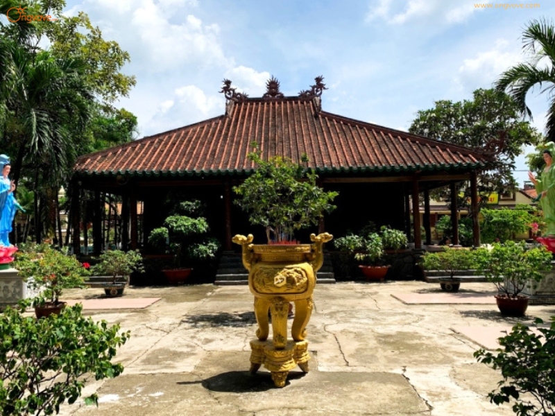 Một Số Lưu Ý Khi Ghé Thăm Chùa Tôn Thạnh