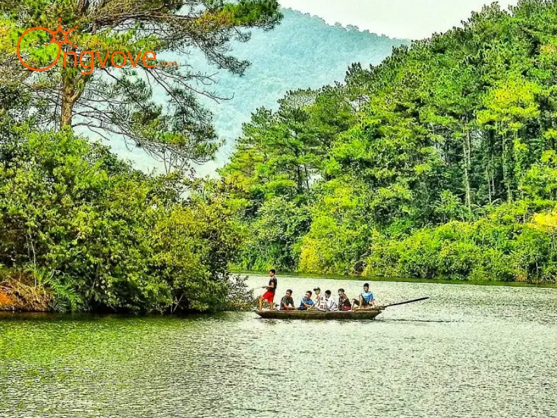 Cách di chuyển đến Hồ Khuôn Thần