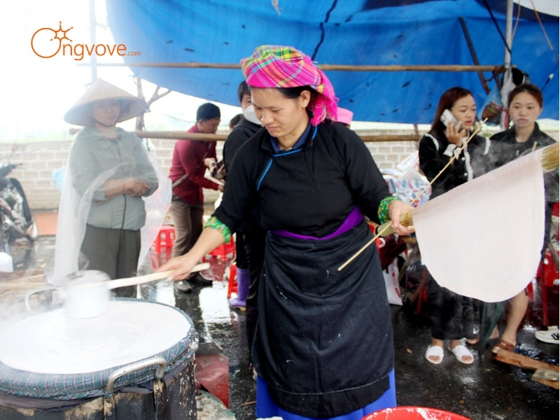 Ẩm Thực Chợ phiên Quản Bạ Hà Giang: "Hương Vị Vùng Cao"