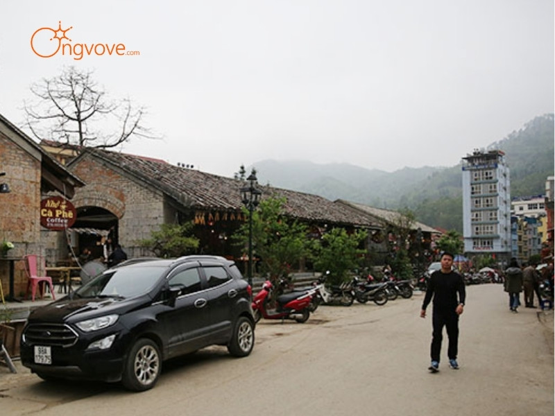 Phương Tiện Di Chuyển Chợ Đồng Văn Hà Giang